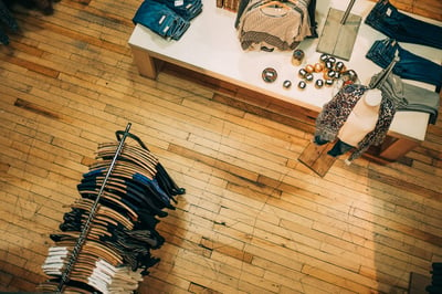 Five Facts About Bricks and Clicks in Retail